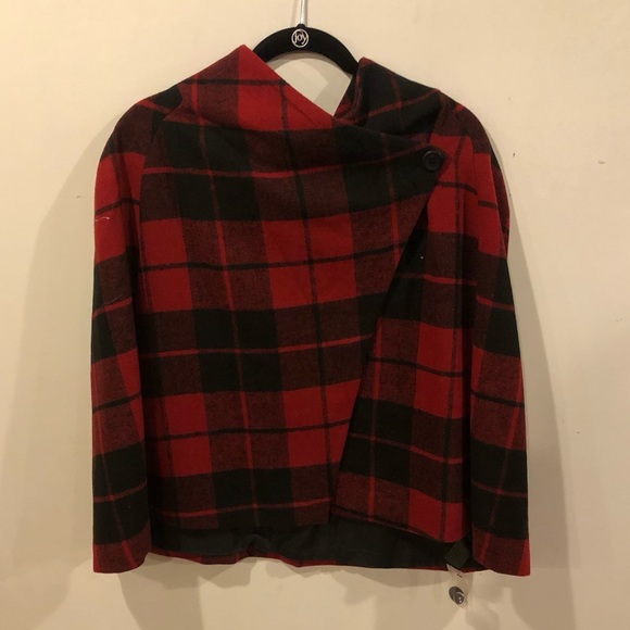 Jack by BB Dakota Jackets & Blazers - Women’s Red & Black Plaid Cape Size Large